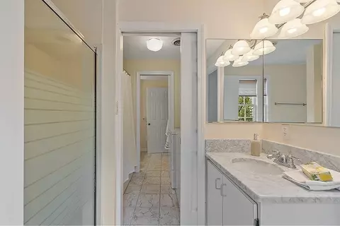 609 Washington St #301, Wellesley, MA 02482 photo 21
