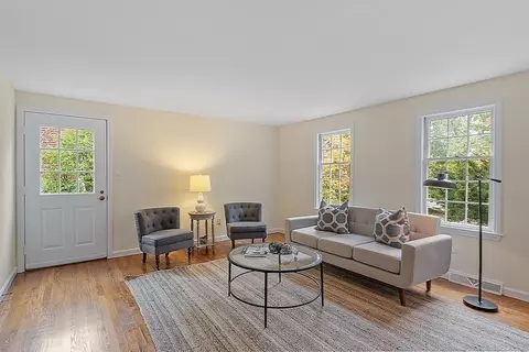 609 Washington St #301, Wellesley, MA 02482 photo 9
