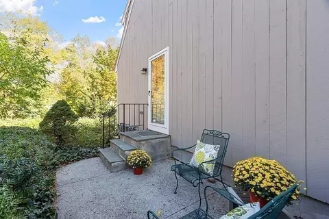 609 Washington St #301, Wellesley, MA 02482 photo 27