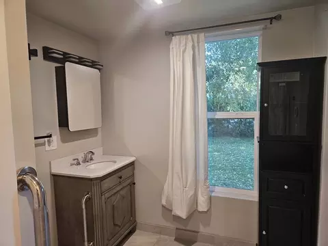 11 Baltimore Ave, Springfield, MA 01119 photo 22