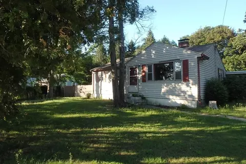 285 Andover St, Danvers, MA 01923
