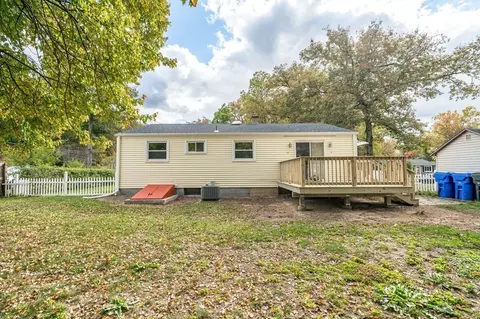 18 Mark St, Springfield, MA 01129 photo 32