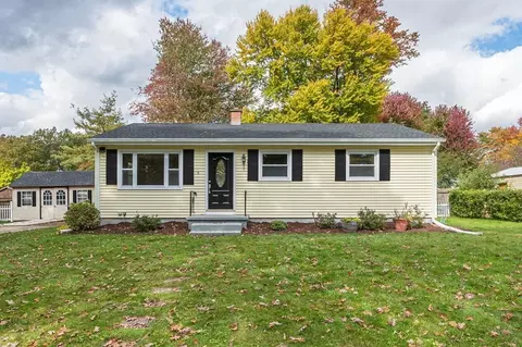 18 Mark St, Springfield, MA 01129