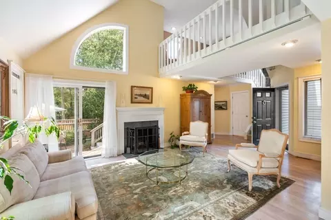 100 Pond St #28, Cohasset, MA 02025