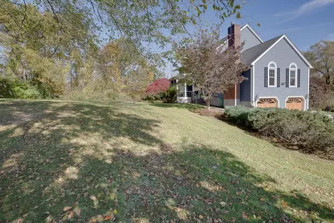 391 Wethersfield St, Rowley, MA 01969 photo 4