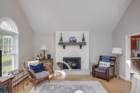 391 Wethersfield St, Rowley, MA 01969 photo 8