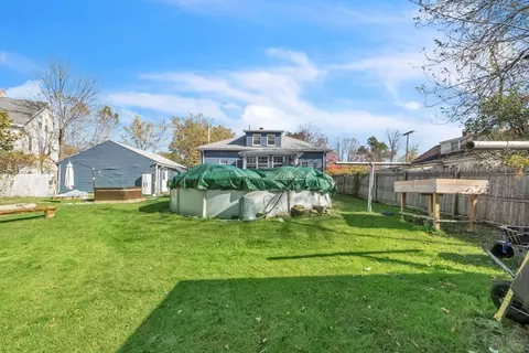 41 Spring St, Warren, MA 01092 photo 4