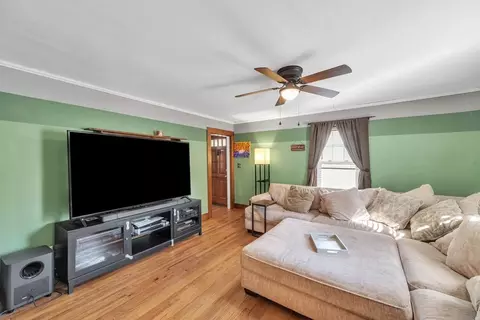 41 Spring St, Warren, MA 01092 photo 17