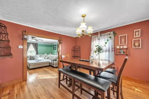 41 Spring St, Warren, MA 01092 photo 9