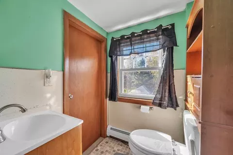 41 Spring St, Warren, MA 01092 photo 18