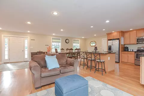 115 Bruce Rd, Walpole, MA 02081 photo 16