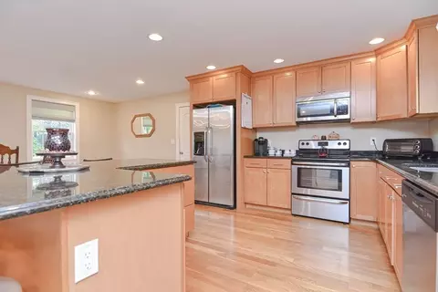 115 Bruce Rd, Walpole, MA 02081 photo 13