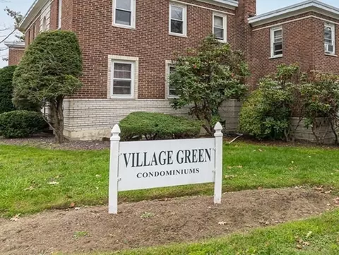 28 Newman Rd #28, Malden, MA 02148