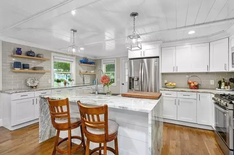 38 Greenwood Ave, Barnstable, MA 02601
