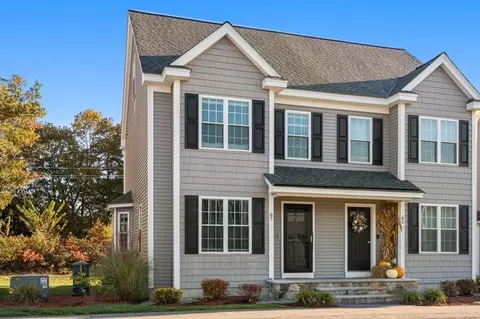 87 Riley Rd #87, Tyngsborough, MA 01879