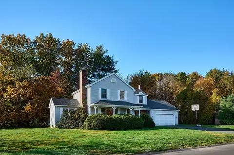 3 Rosalie Ln, Southampton, MA 01073