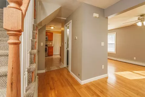 64 Fullerton St, Springfield, MA 01151 photo 7