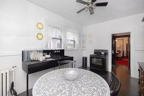 186 Buckingham St, Springfield, MA 01109 photo 16