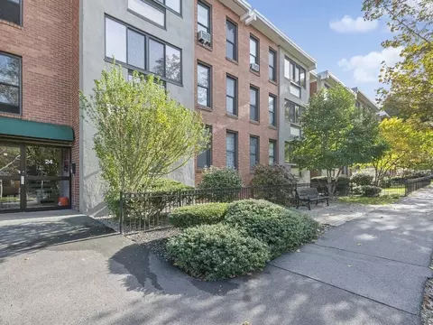 24 Juniper St #66, Brookline, MA 02445