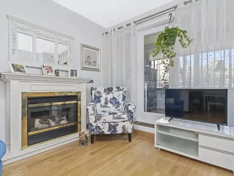 24 Juniper St #66, Brookline, MA 02445 photo 4