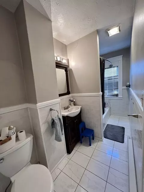 1 Lapierre St, Worcester, MA 01604 photo 18