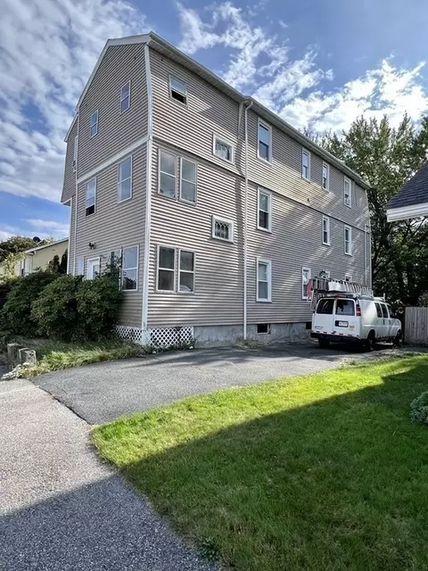 1 Lapierre St, Worcester, MA 01604 photo 5