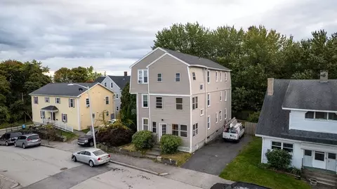 1 Lapierre St, Worcester, MA 01604 photo 2