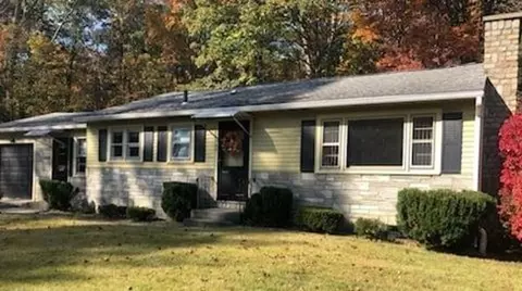 967 Ryan Rd, Northampton, MA 01062