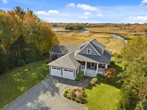 18 Hicks Point Rd, Duxbury, MA 02332
