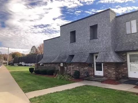 121 Beekman #121, Agawam, MA 01001