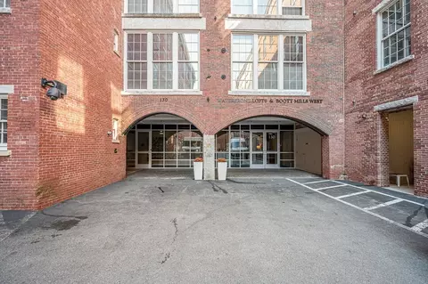 130 John St #247, Lowell, MA 01852