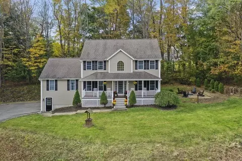 57 Schoolhouse Rd, Templeton, MA 01468