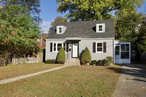 194 Gifford St, Springfield, MA 01118