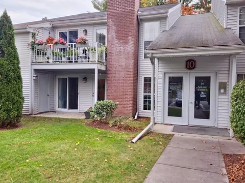 10 Squire Ct #2, Natick, MA 01760
