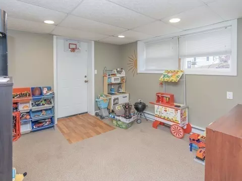 169 Casey Dr, Chicopee, MA 01020 photo 29