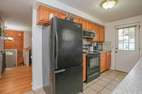 169 Casey Dr, Chicopee, MA 01020 photo 9