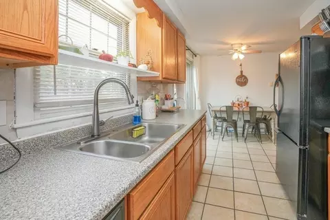 169 Casey Dr, Chicopee, MA 01020 photo 7