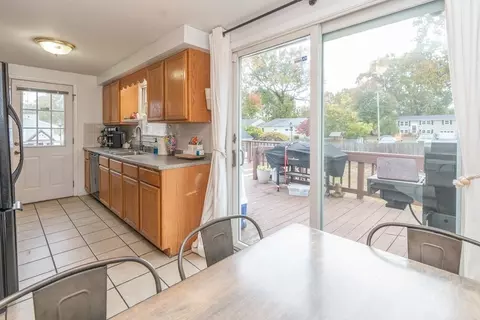 169 Casey Dr, Chicopee, MA 01020 photo 11