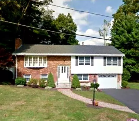 18 Mary Lou Ter, Saugus, MA 01906