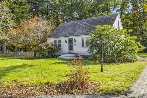 54 Laplume Ave, Lowell, MA 01854