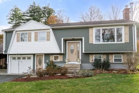 53 Causeway St, Hudson, MA 01749