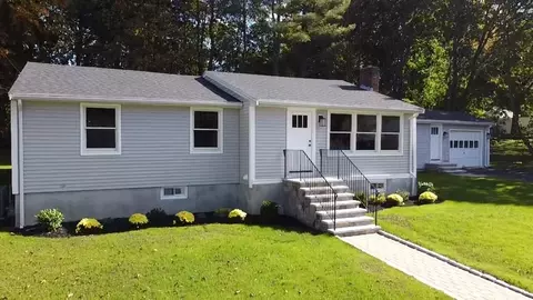 2 Carell Rd, Peabody, MA 01960