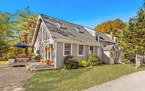 52 Canterbury St # -A, Hingham, MA 02043