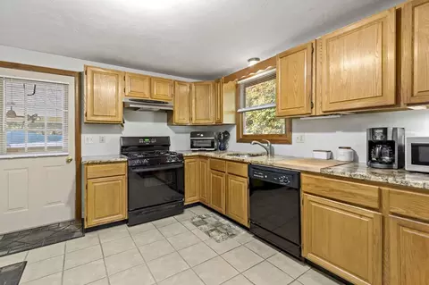 307 Marion Rd, Wareham, MA 02571 photo 9