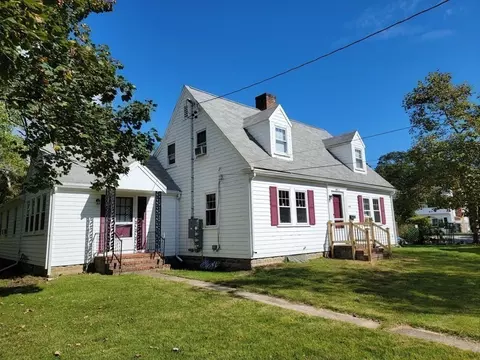 942 W Main St, Centerville, MA 02632 photo 4
