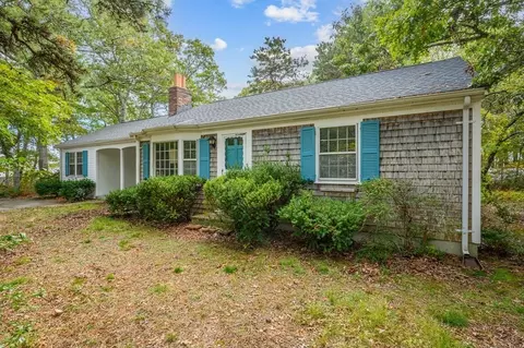 47 Whiffletree Rd, Yarmouth, MA 02673