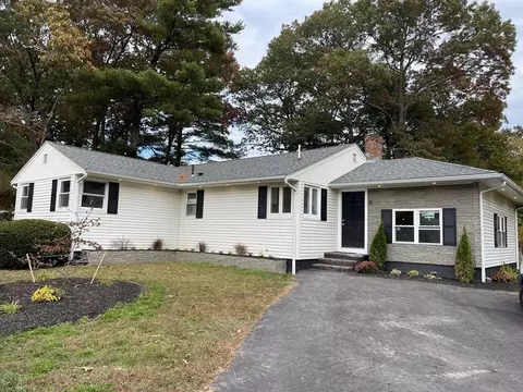 31 Gardner Rd, Easton, MA 02356