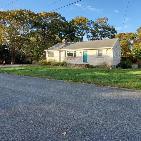 45 Nipigon Way W, Dennis, MA 02639
