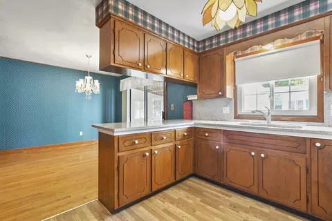 485 Stetson St, Fall River, MA 02720 photo 10
