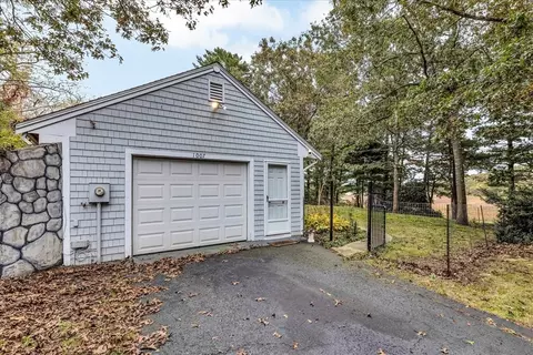 1007 River Rd, Barnstable, MA 02648 photo 3